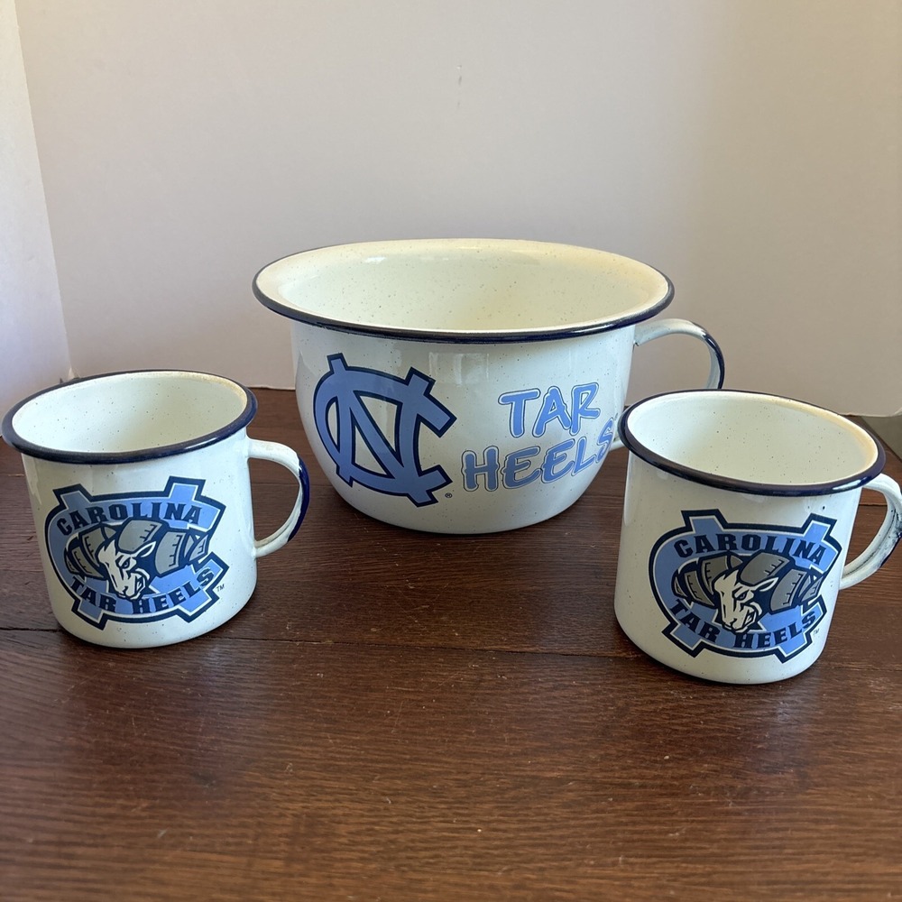 Lee Seed Company Enamelware Popcorn Pot and Two Mugs NC‎ Tarheels Licensed